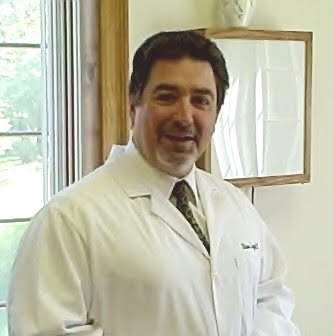 Dr. Steve Segal, Libertyville chiropractor trusted for over 36 years, providing affordable family chiropractic care.